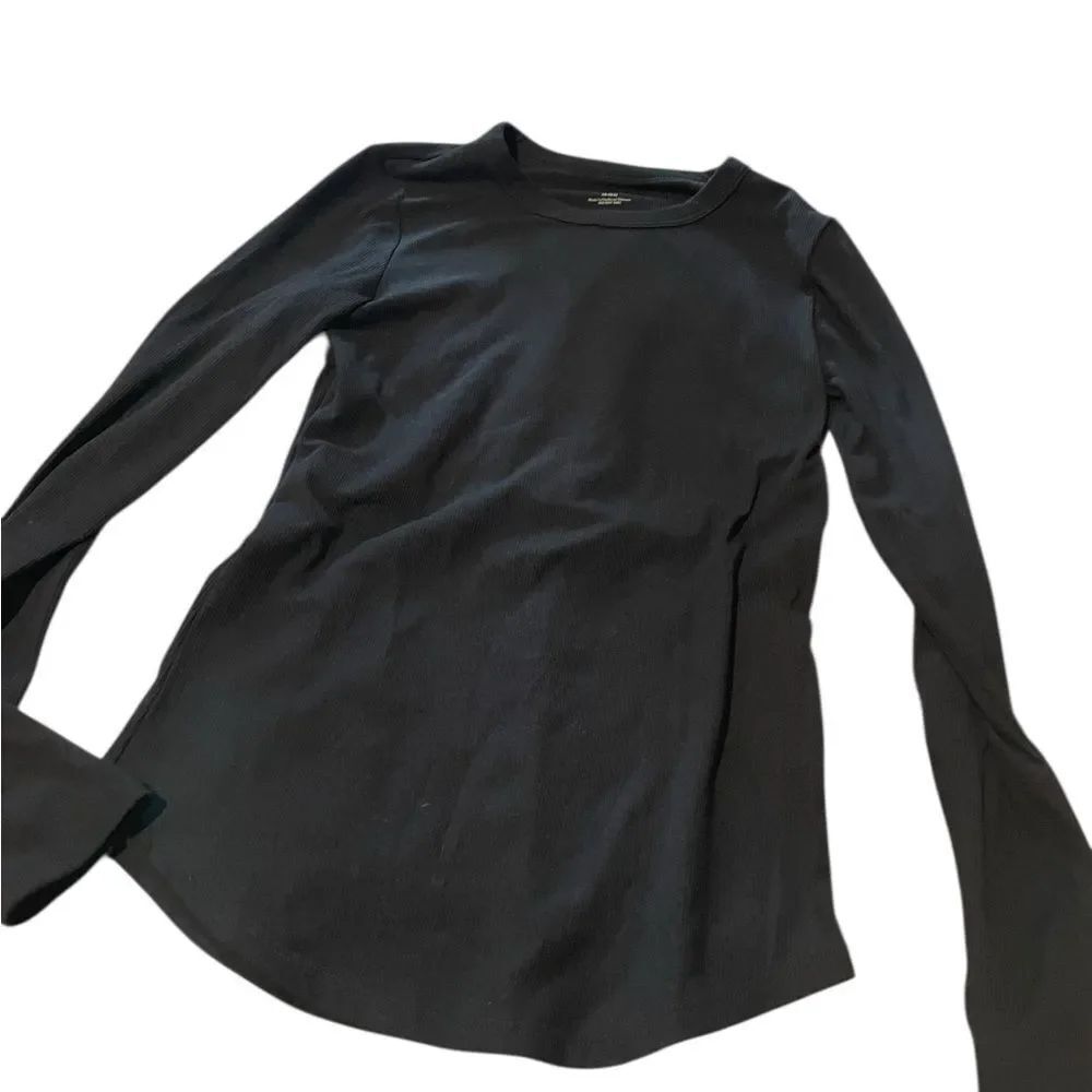 Classic Black Long-Sleeve Women's Top